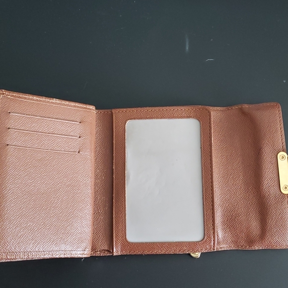 Louis Vuitton Monogram Koala Wallet - Picture 4 of 8